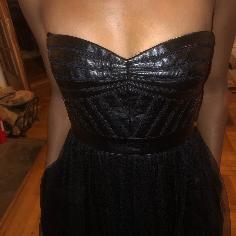 Fun black dress - Picture 5 of 5